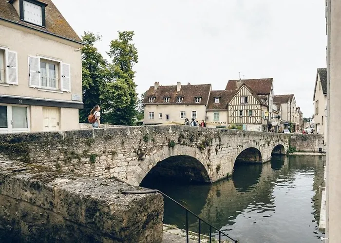 Le Spacieux